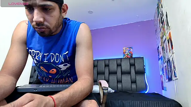 ashtoncooperr online show from November 14, 2025, 7:01 pm