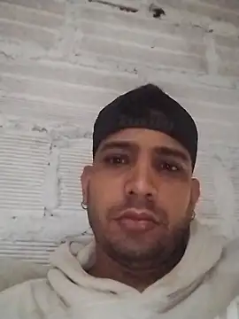 ashtoncooperr online show from November 24, 2025, 11:43 am