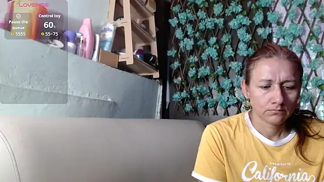 darling hott online show from April 5, 2026, 11:29 am