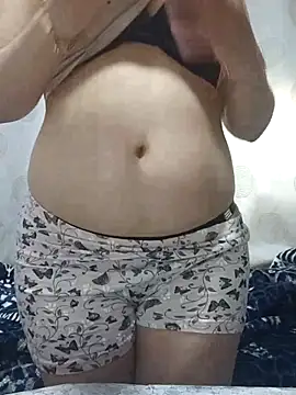 Snapshot of linakhalifa chatting on May 8, 2026, 1:38 pm linakhalifa online show from May 8, 2026, 1:38 pm