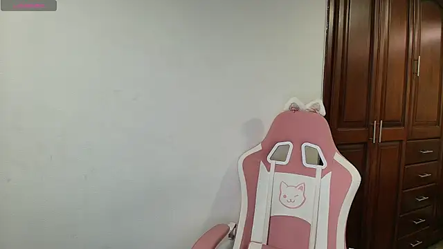 Aleecandrews online show from October 15, 2025, 7:14 pm