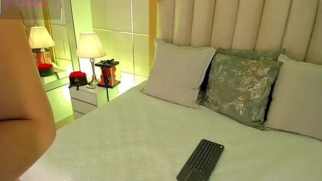 MaddieParker online show from February 23, 2026, 7:55 pm