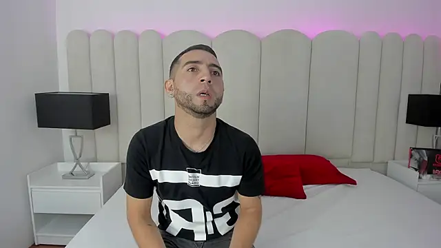 Lushian  online show from December 5, 2025, 2:36 pm