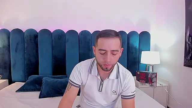 Lushian  online show from February 6, 2026, 3:48 pm