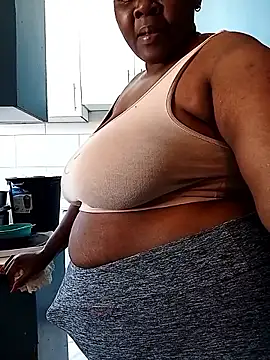 CuteHugeAxx online show from September 19, 2025, 11:00 am