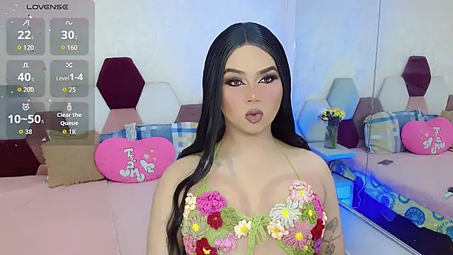 kushina uzumaki75 online show from November 7, 2025, 4:45 am