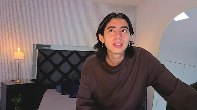 ryo light online show from October 1, 2025, 7:42 pm