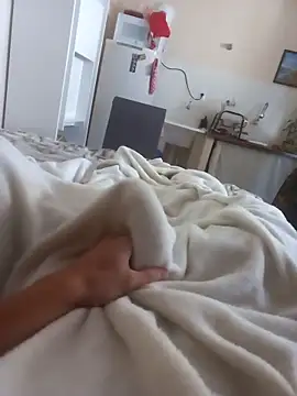 Snapshot of Ruivinh0 chatting on September 28, 2025, 12:54 pm Ruivinh0 online show from September 28, 2025, 12:54 pm