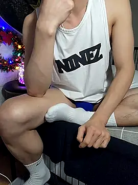 icejuljulju online show from December 22, 2025, 1:41 pm