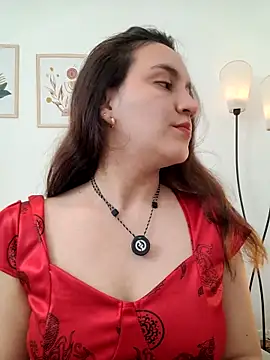 KattyHotson online show from May 5, 2026, 9:12 pm
