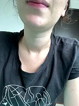 Megan colsom online show from October 31, 2025, 4:19 pm