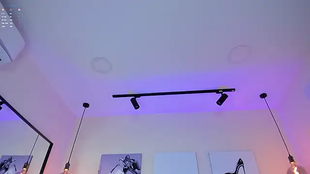 Samantha hotly online show from March 10, 2026, 1:38 pm