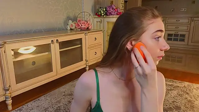 EadlinGillim online show from November 28, 2025, 3:09 am