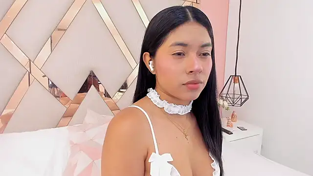 samantaa shy online show from November 9, 2025, 1:37 am