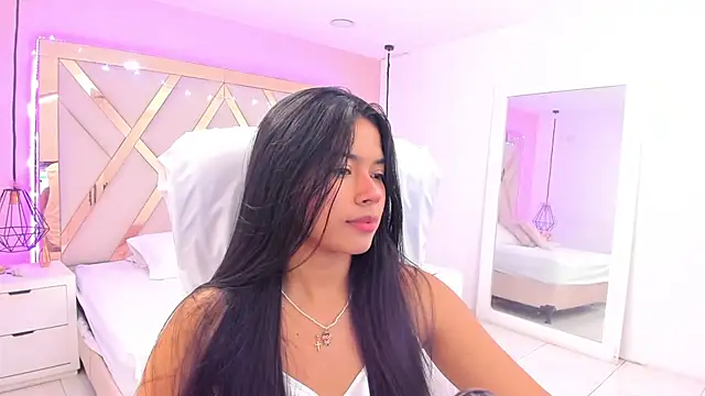 samantaa shy online show from April 9, 2026, 3:50 am