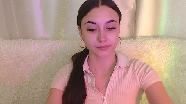 MelissaPristine online show from October 18, 2025, 2:47 am