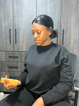 Snapshot of Spicy-Mommy chatting on October 12, 2025, 6:07 pm Spicy-Mommy online show from October 12, 2025, 6:07 pm