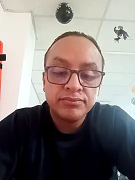 Snapshot of Yahinaga chatting on November 7, 2025, 7:14 pm Yahinaga online show from November 7, 2025, 7:14 pm