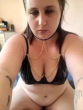 Mlle-S online show from April 11, 2026, 7:45 am