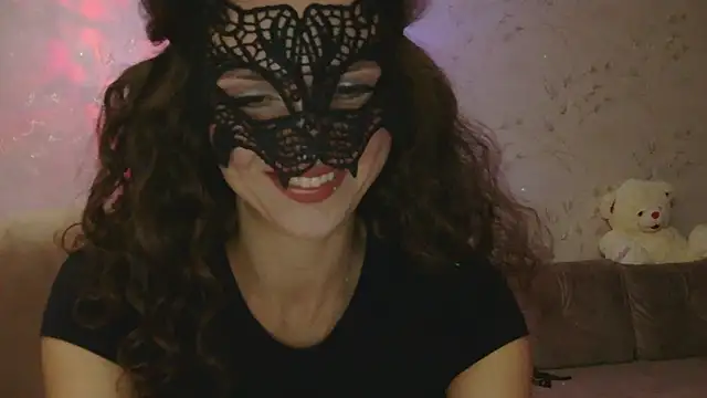 Amber Carrol online show from October 31, 2025, 3:02 pm