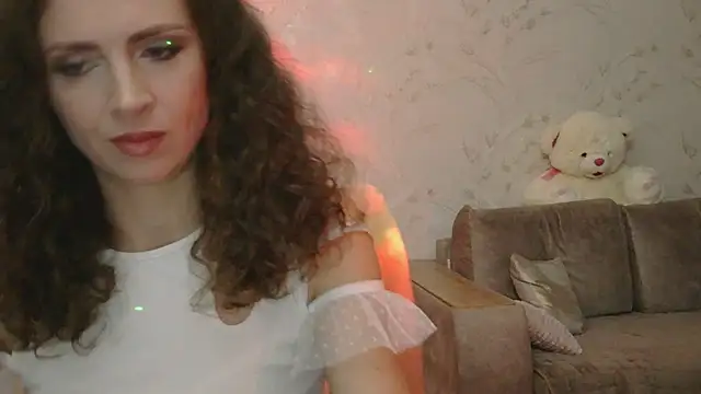 Amber Carrol online show from December 21, 2025, 5:20 pm