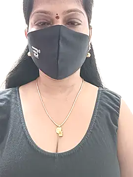 Snapshot of shivani27 chatting on October 8, 2025, 6:11 am shivani27 online show from October 8, 2025, 6:11 am