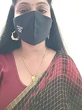 shivani27 online show from December 18, 2025, 8:42 am