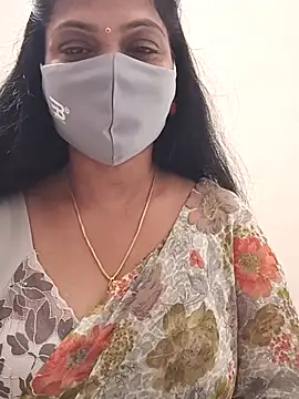 shivani27 online show from January 10, 2026, 9:11 am