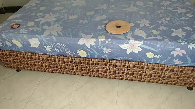 AntonelaMorriz online show from September 18, 2025, 11:12 am