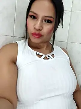 AntonelaMorriz online show from May 16, 2026, 10:01 am
