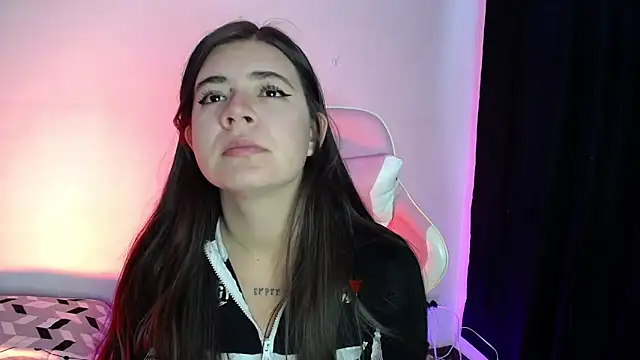 Stepha babe online show from November 2, 2025, 8:11 pm