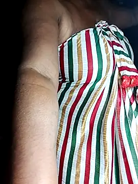 Nude-Priya2 online show from October 4, 2025, 10:13 am