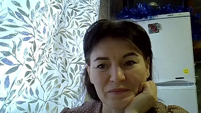 Krystal 82 online show from January 9, 2026, 8:06 am