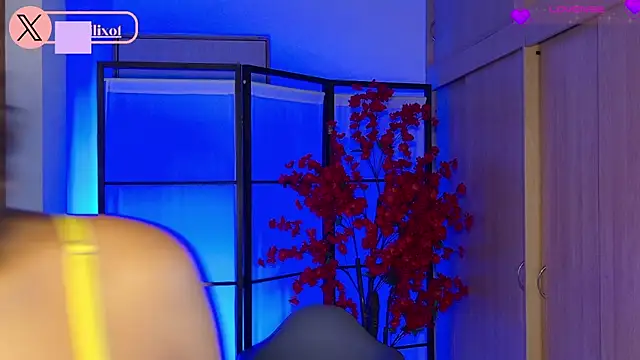 lilijwatson online show from July 16, 2026, 3:01 am