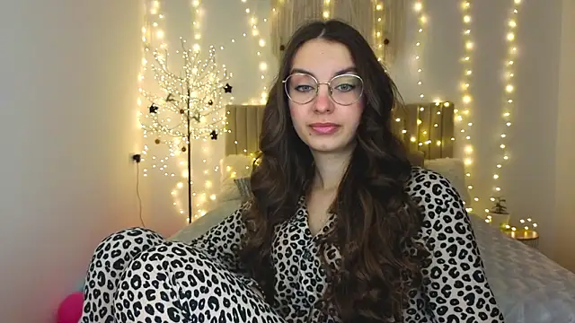 Real cutie1 online show from January 15, 2026, 1:37 pm