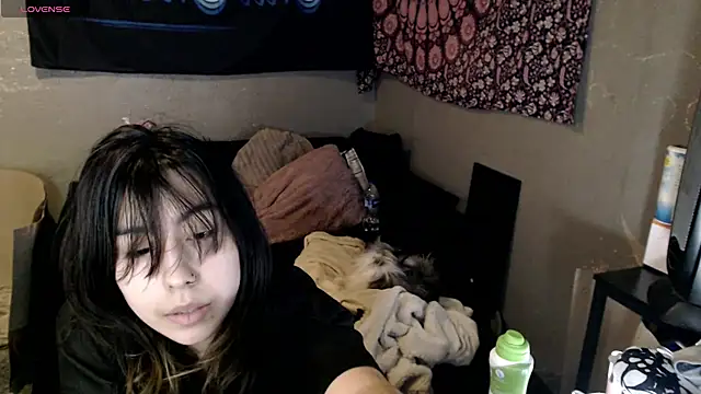 London Ray online show from October 29, 2025, 7:43 am