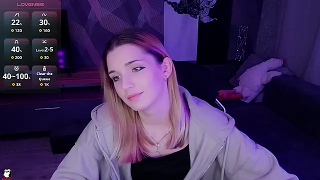 Sandy Belle online show from October 22, 2025, 6:40 pm