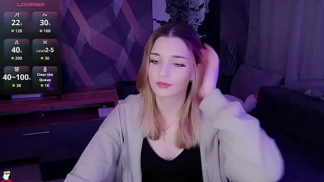 Sandy Belle online show from November 4, 2025, 7:57 pm