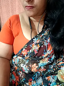 Snapshot of Swetyhoney chatting on September 14, 2025, 5:01 pm Swetyhoney online show from September 14, 2025, 5:01 pm