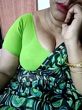 Snapshot of Swetyhoney chatting on September 21, 2025, 5:03 pm Swetyhoney online show from September 21, 2025, 5:03 pm