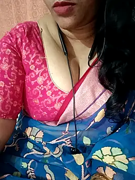 Snapshot of Swetyhoney chatting on October 7, 2025, 5:10 pm Swetyhoney online show from October 7, 2025, 5:10 pm