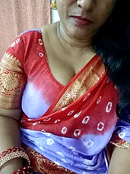 Snapshot of Swetyhoney chatting on October 8, 2025, 5:10 pm Swetyhoney online show from October 8, 2025, 5:10 pm