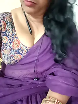 Snapshot of Swetyhoney chatting on October 19, 2025, 4:51 pm Swetyhoney online show from October 19, 2025, 4:51 pm