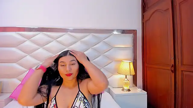 Snapshot of KarinaGomezxxx chatting on October 10, 2025, 5:34 pm KarinaGomezxxx online show from October 10, 2025, 5:34 pm