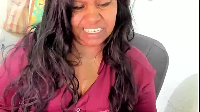 Snapshot of ebonylouissexyhot chatting on September 20, 2025, 10:22 pm ebonylouissexyhot online show from September 20, 2025, 10:22 pm