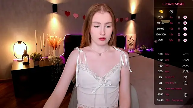 ShylaPie   online show from October 9, 2025, 2:20 am
