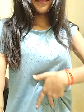 Snapshot of Raj-kumari chatting on May 1, 2026, 4:33 pm Raj-kumari online show from May 1, 2026, 4:33 pm