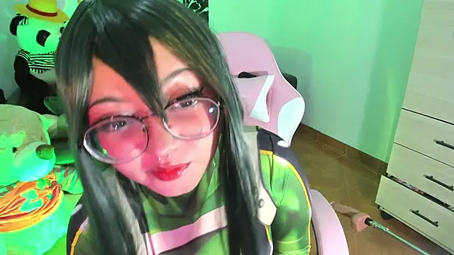 Snapshot of Lolii_Zoe chatting on October 4, 2025, 6:00 am Lolii Zoe online show from October 4, 2025, 6:00 am