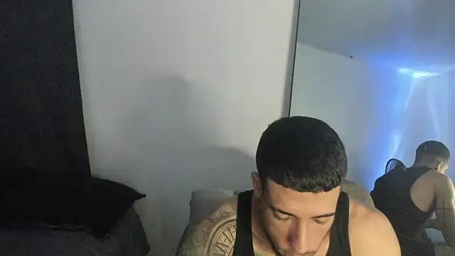 ThiagoLugo online show from March 19, 2026, 4:27 am