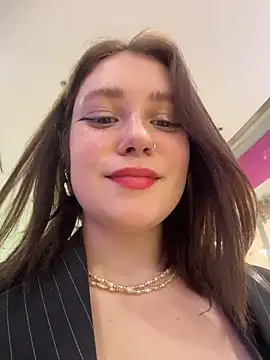 lucy-joy online show from December 22, 2025, 1:08 pm